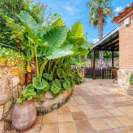 Sleeps 15 Pool Air Con Wifi *